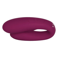 Remote control vibrator with discreet design and powerful motor
