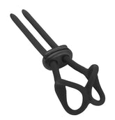 Beautiful sterling silver Anillo Wilbert ring with intricate design and sparkling gemstones