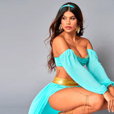 Princesa Hanna doll wearing a pink ballgown and tiara, holding a magic wand