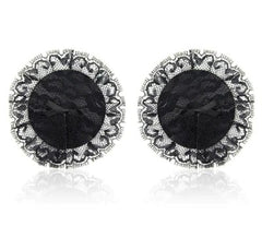 Alt text: Pezoneras Brenda, silicone nipple shields for breastfeeding, with a protective case