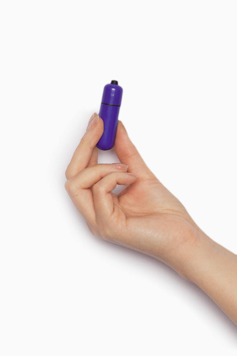 Long, sleek Bala Vibradora Cleopatra with powerful vibrations and ergonomic design