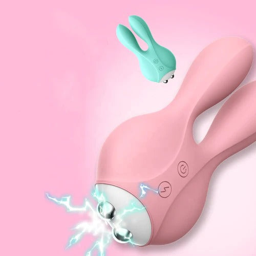 Vibrador Nissim designed with sleek, ergonomic curves for ultimate comfort and pleasure