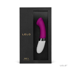 Woman using VIBRADOR GIGI 2 LELO for luxurious and powerful G-spot stimulation