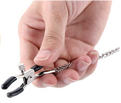 Nude adhesive nipple pasties for a natural look and comfortable feel