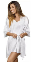 Elegant and versatile KIMONO KYLIE in a lovely shade of blue, ideal for layering over your favorite outfits