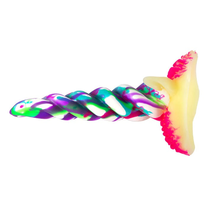  Hand holding Dickornio Dildo Mediano Rainbow to show its realistic size and shape