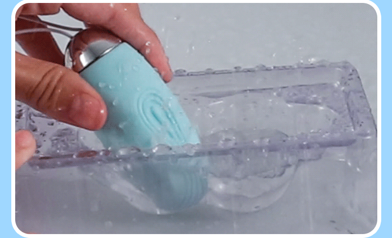 Little Whale Lilo vibrating egg, a discreet and powerful pleasure product for women