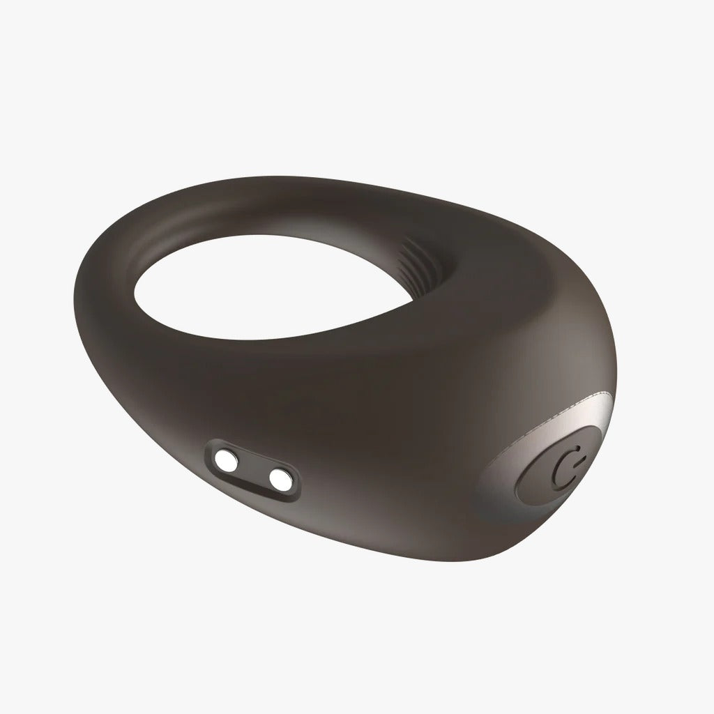 Anillo vibrador a control remoto Alan Winyi, a waterproof and rechargeable product for enhanced pleasure during intimacy